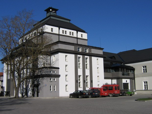 Main building and theatre building of Rakvere Manor