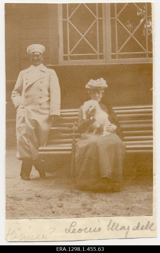 Aunt Leonie Maydell with an unknown military man in front of the Maydell Kadrioru Village