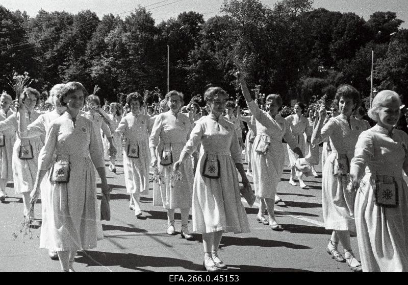 Female choir of the Estonian Academy of Sciences in the 16th general song festival of the Estonian Soviet Union in 1965.