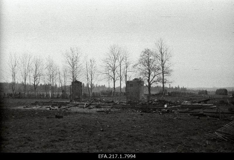 The ruins of the farm in Vaoküla.