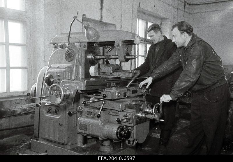 SIPA machine-tractor station new working machine.