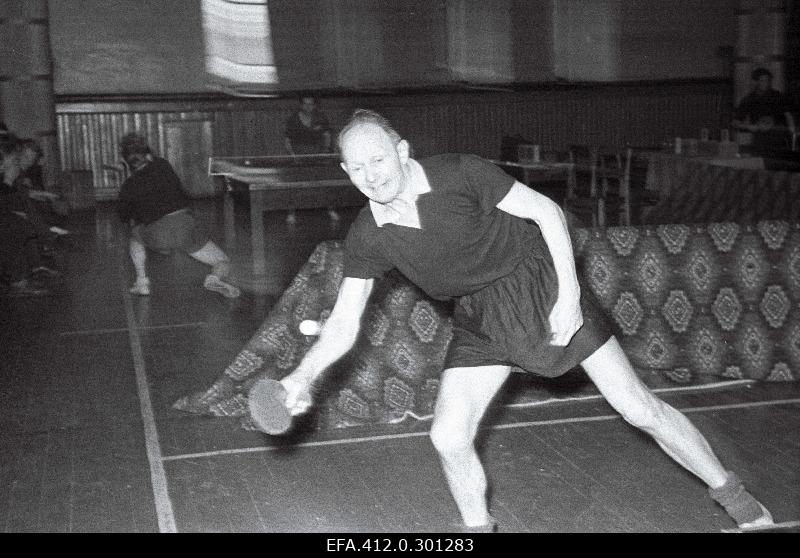 Heino Heldna achieved 4 places in the Soviet Union's table tennis championships in a single game.