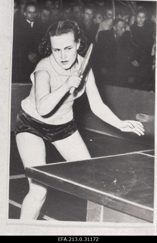 The table tennis in Helgi Pesur's competition.