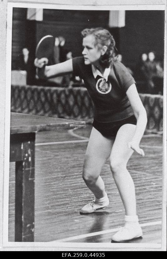Helgi Pesur playhouse at the Soviet Union's individual championships in the table tennis.