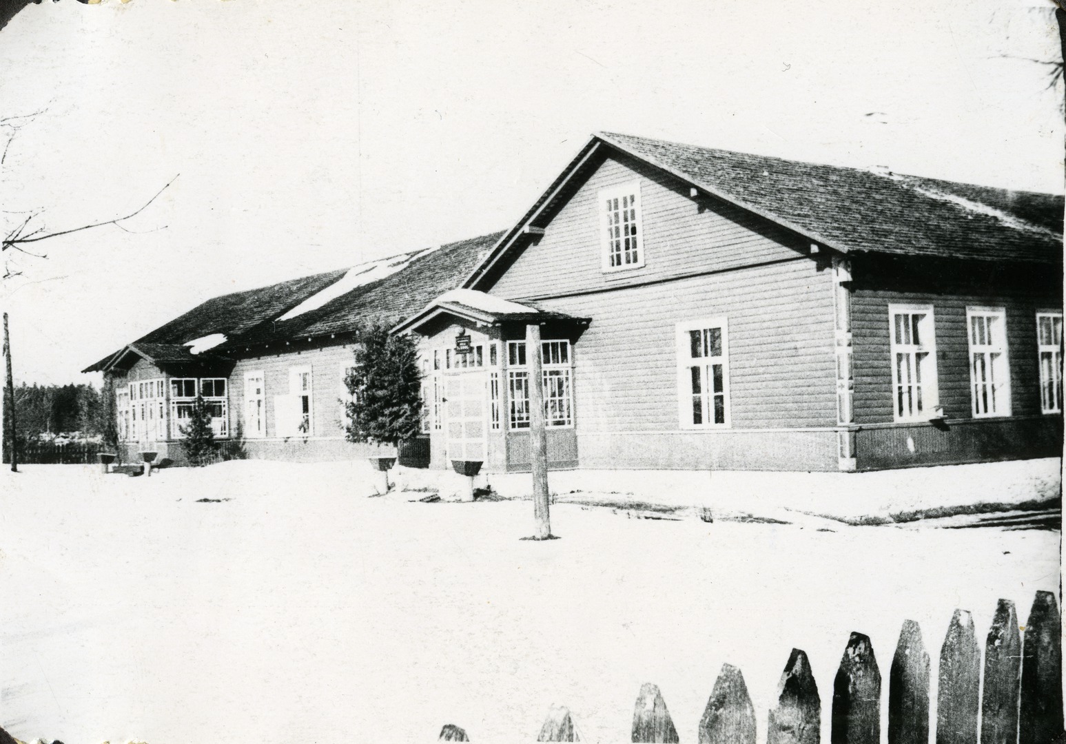 Lääne-Viru county Roela 8-kl School buildings