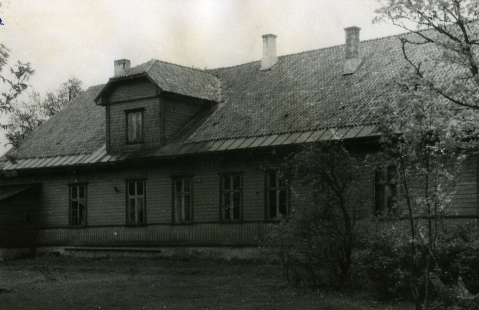 Eikla Start School buildings in Saaremaa Kaarma