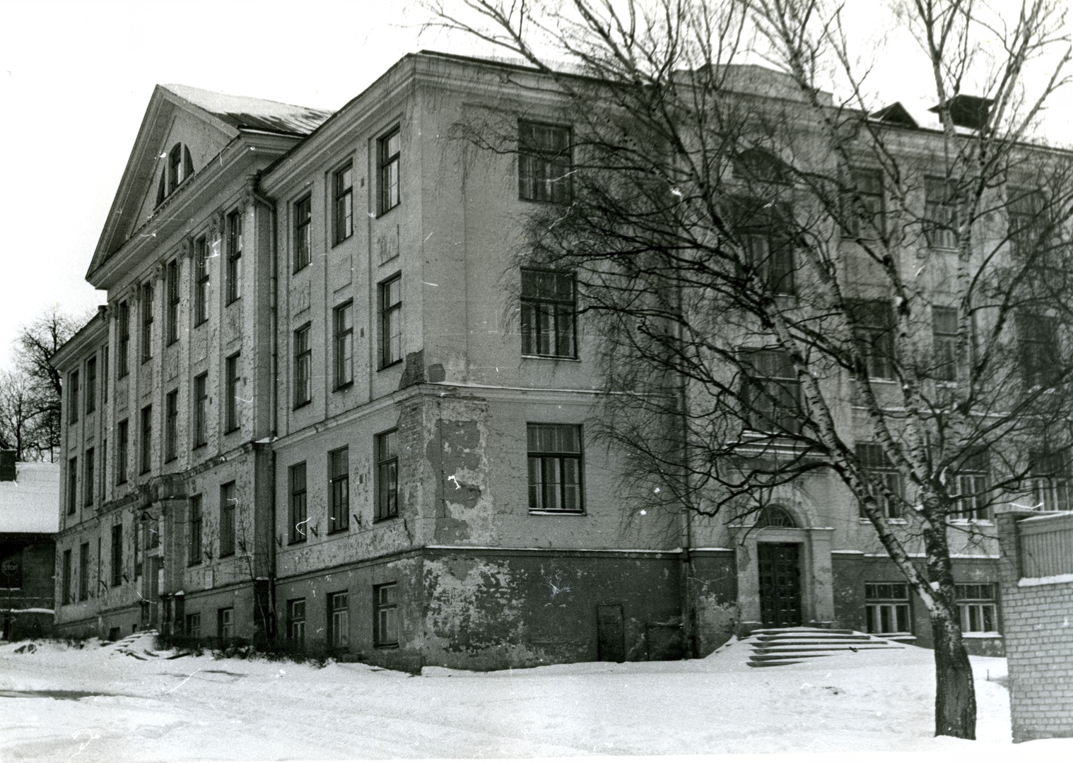 Tartu 7. High school building