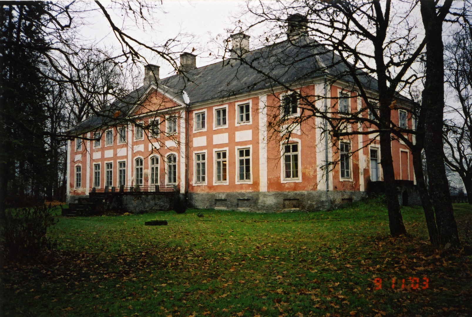 Sargvere Manor