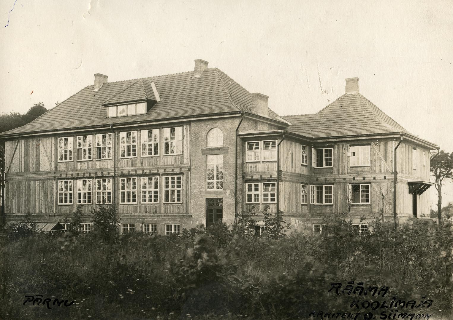 Pärnu City 8. Primary school building. Built in 1929