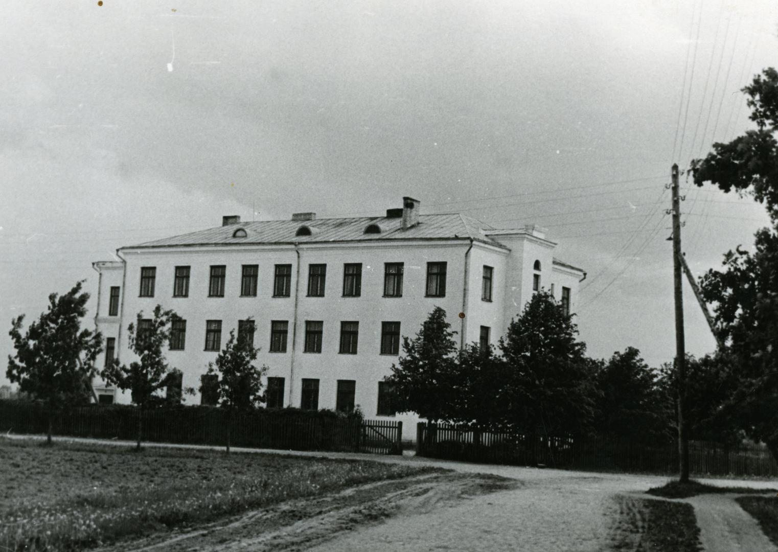 Building of Tarvastu School [Mustla Secondary School]