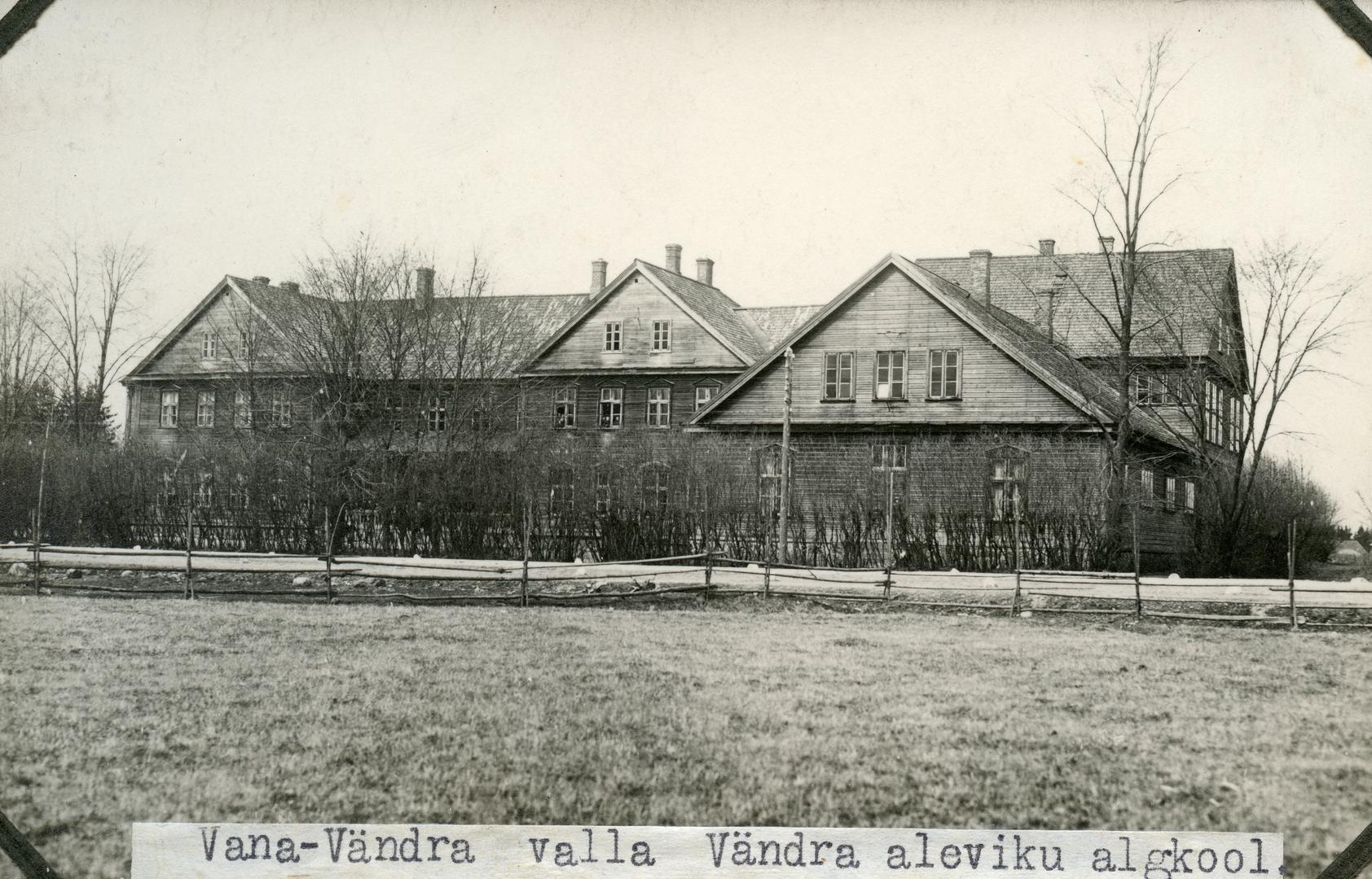 Vana-Vändra rural municipality Vändra aleviku 6-kl primary school building (1.-4. classes)