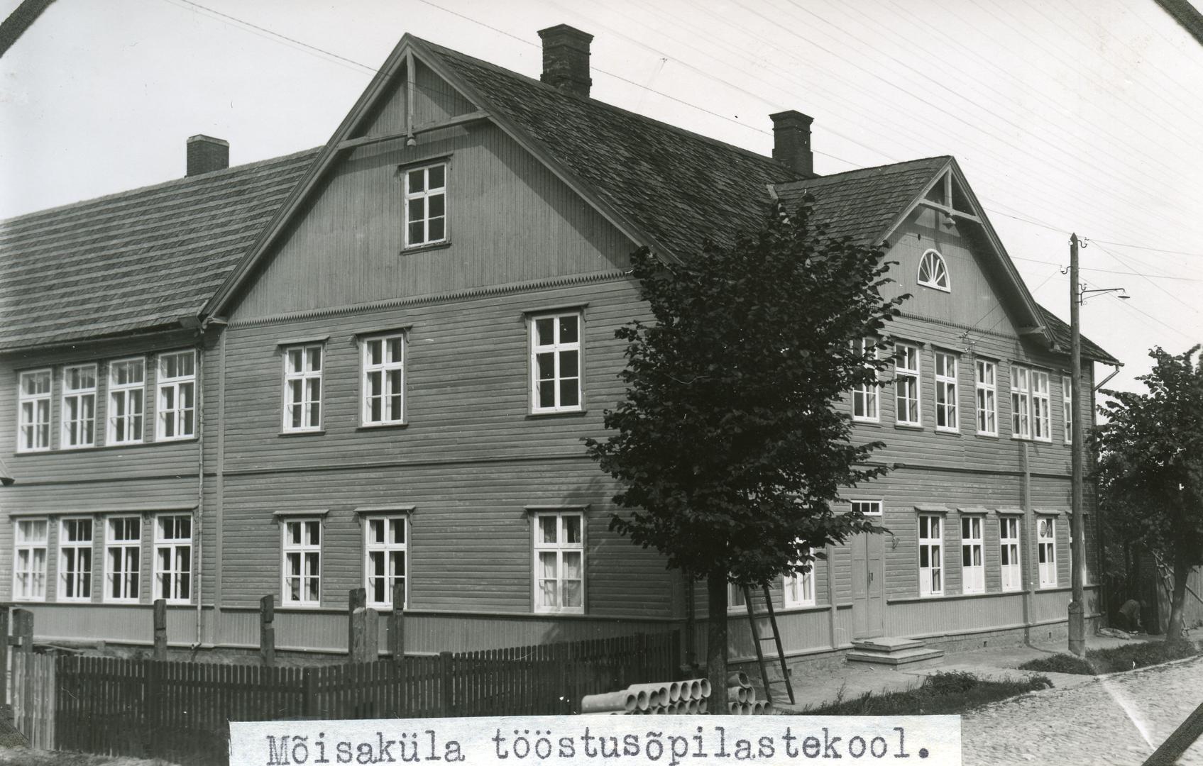 Mõisaküla Industrial Students School building