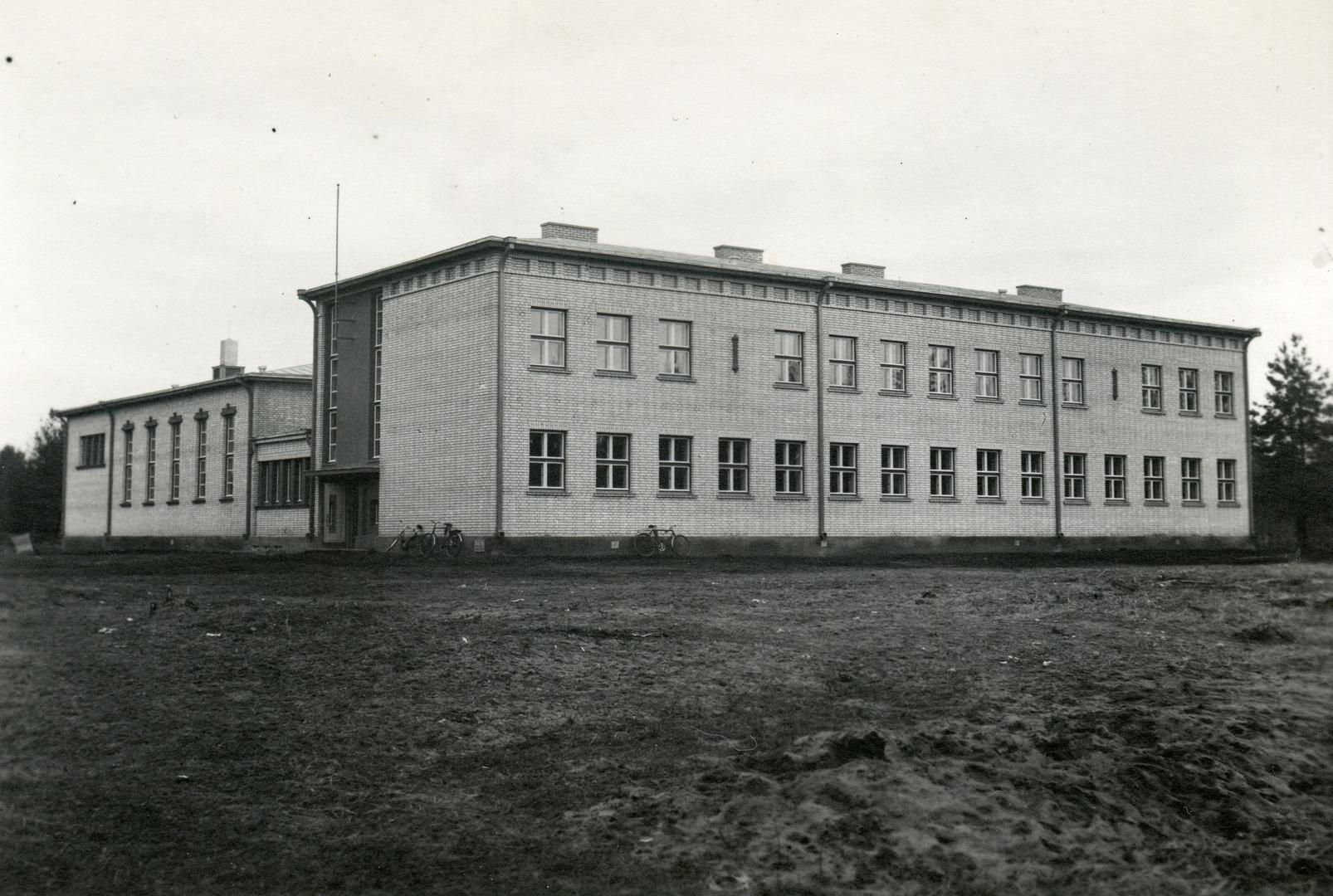 Laiksaare rural municipality Massiaru 6-kl Start school building (ehit 1939)