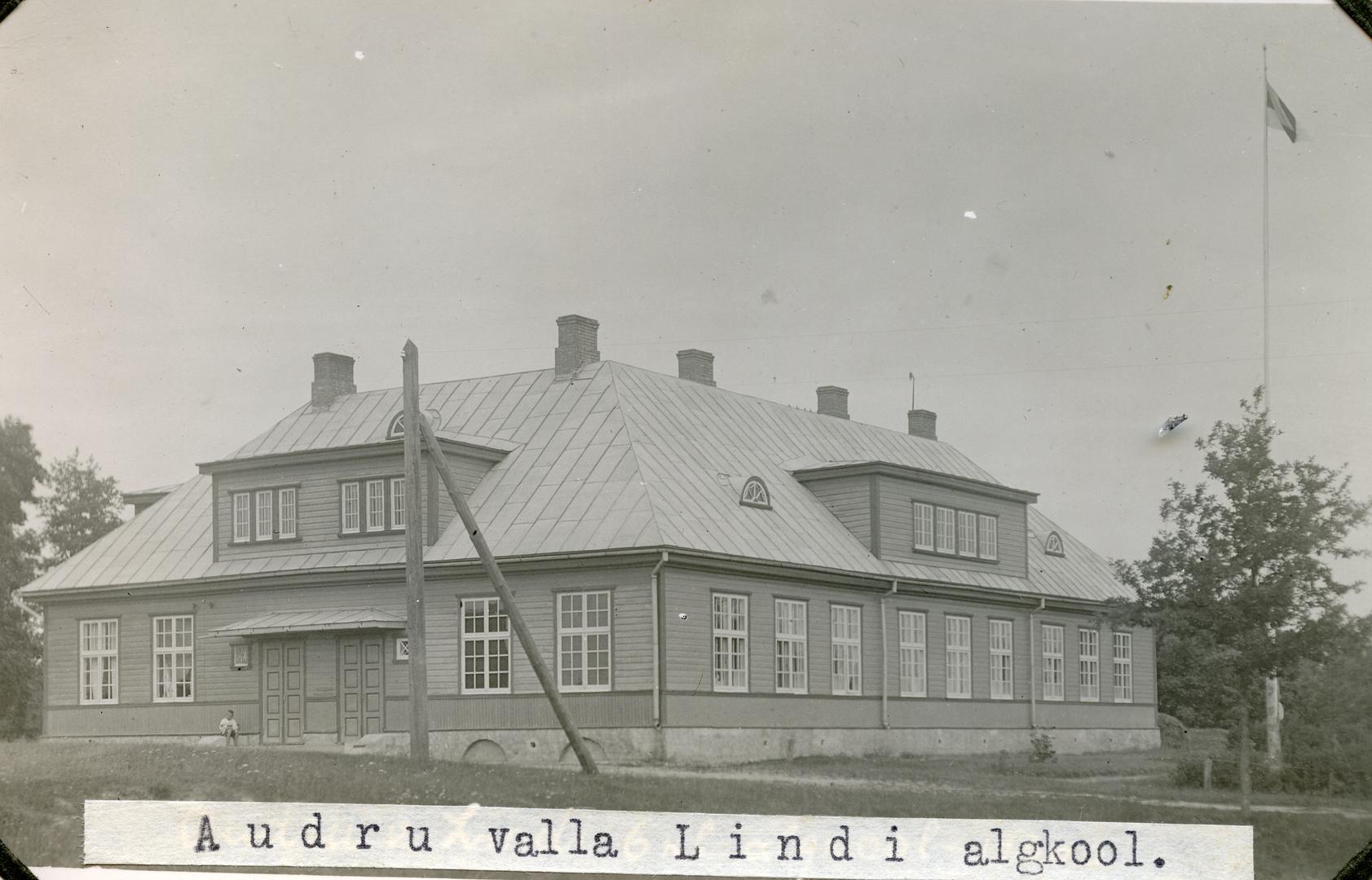 Audru rural municipality Lindi Algkooli building