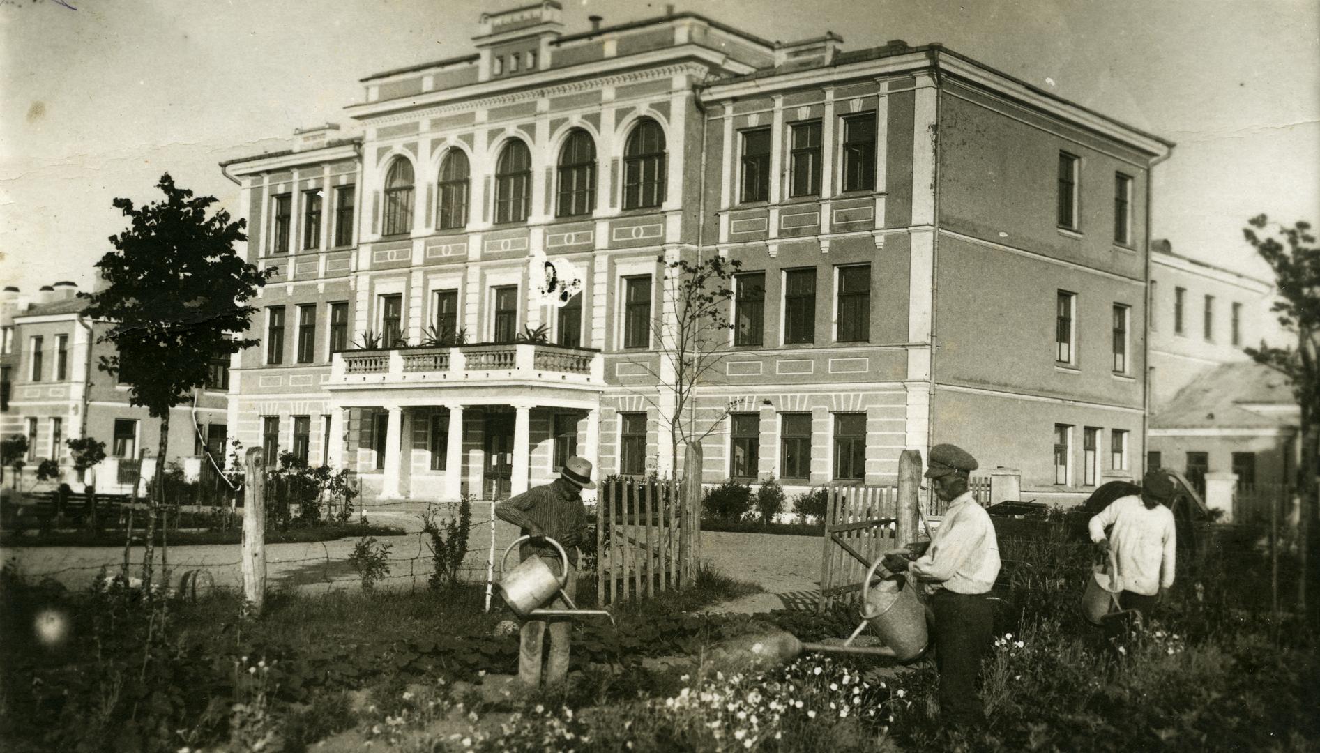Views of Rakvere Teachers Seminar buildings and interior rooms until 1989