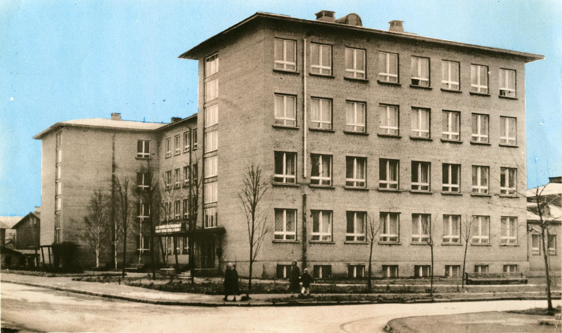 Tallinna 42. High school building