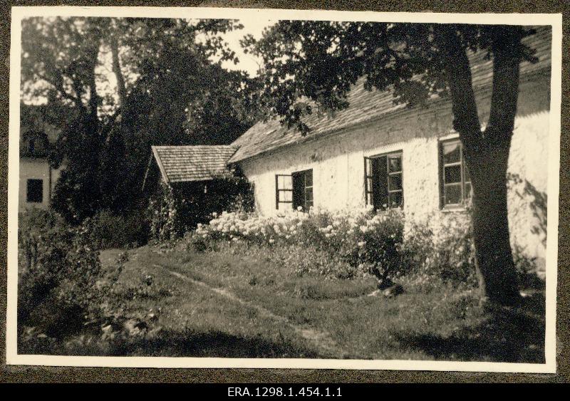 Service Manor residential house