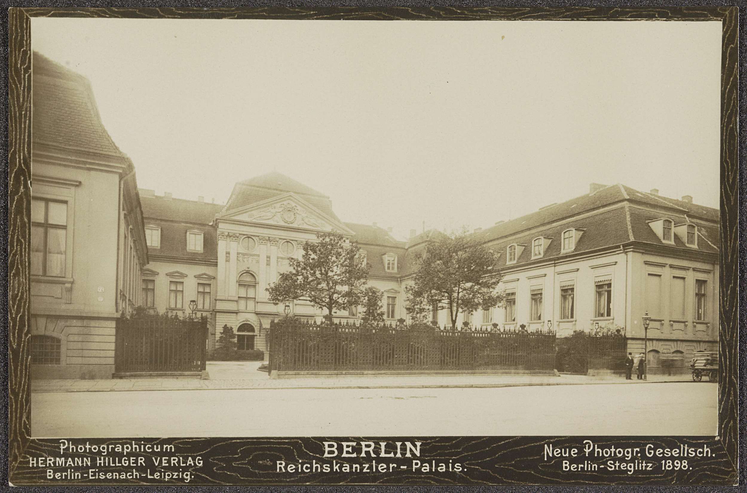 Berlin Reichskanzler-Palais, Exterieur van de Rijkskanselari in Berlin