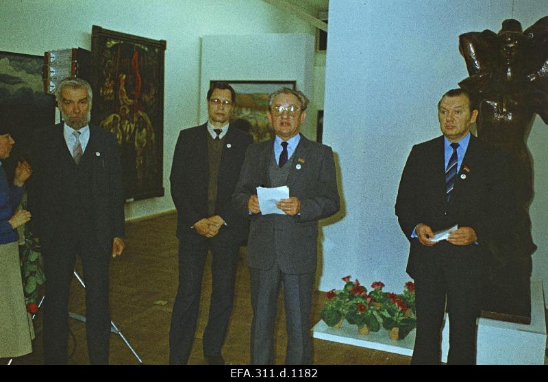 The Russian Minister for Culture of Belarus, Juri Mihnevitch, opens a painting and sculpture exhibition in the Art Hall of the Belarusian Soviet Union.