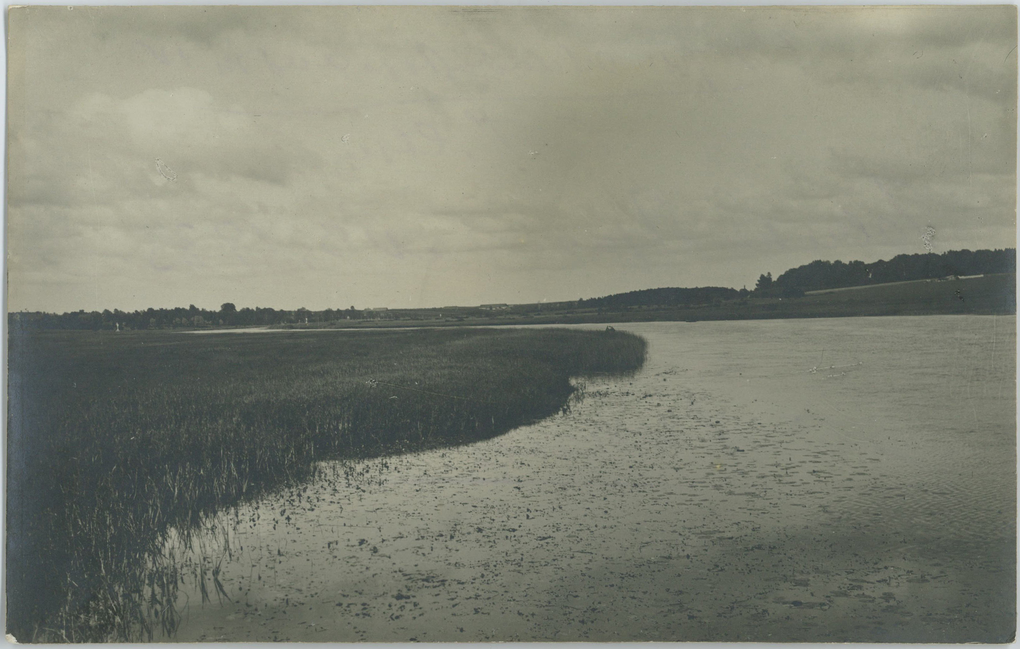 View s Emajõe on s under the manor of Kabina