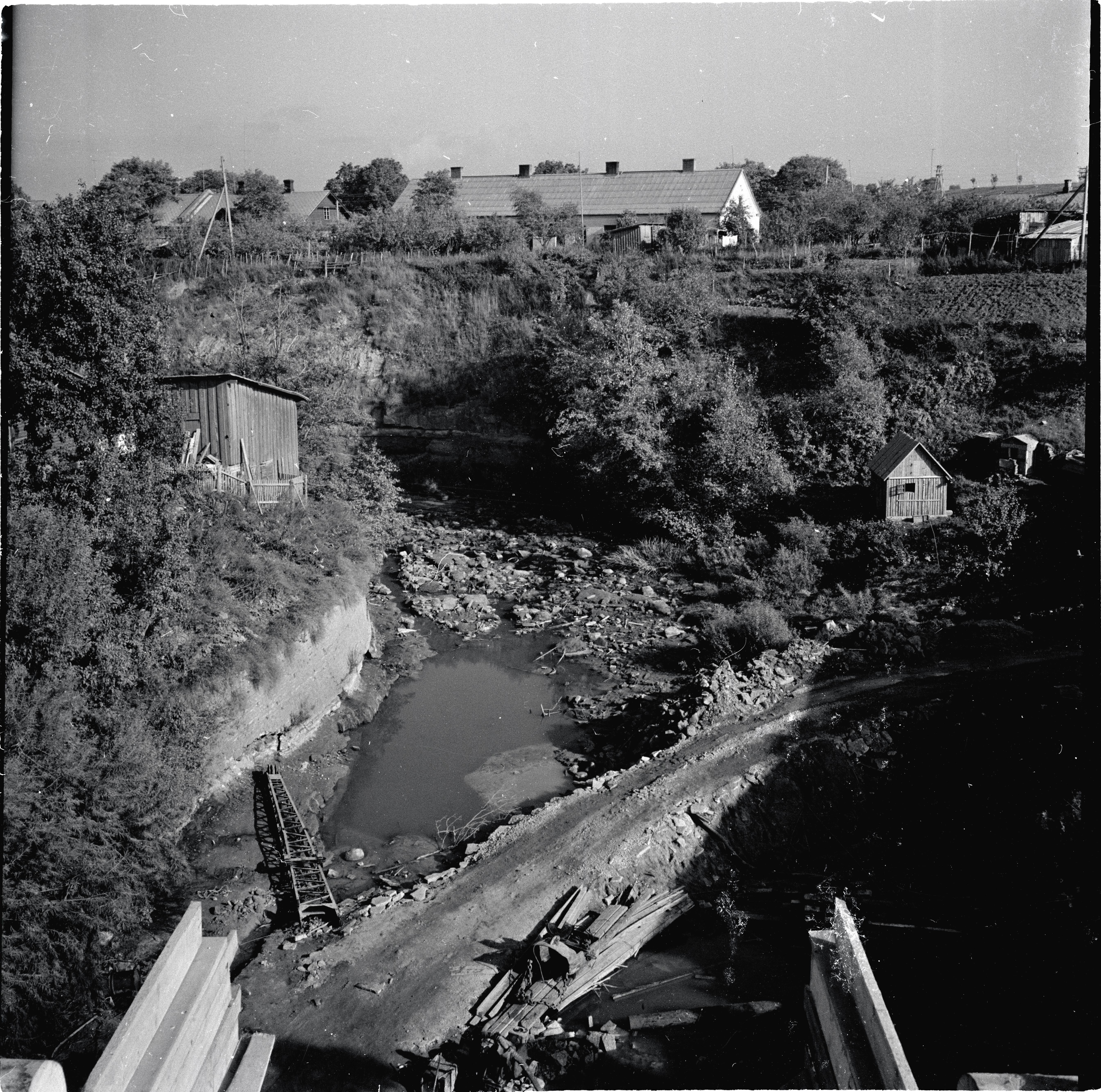 Kunda. View from the bridge to be built (repairable). Today's River 7.