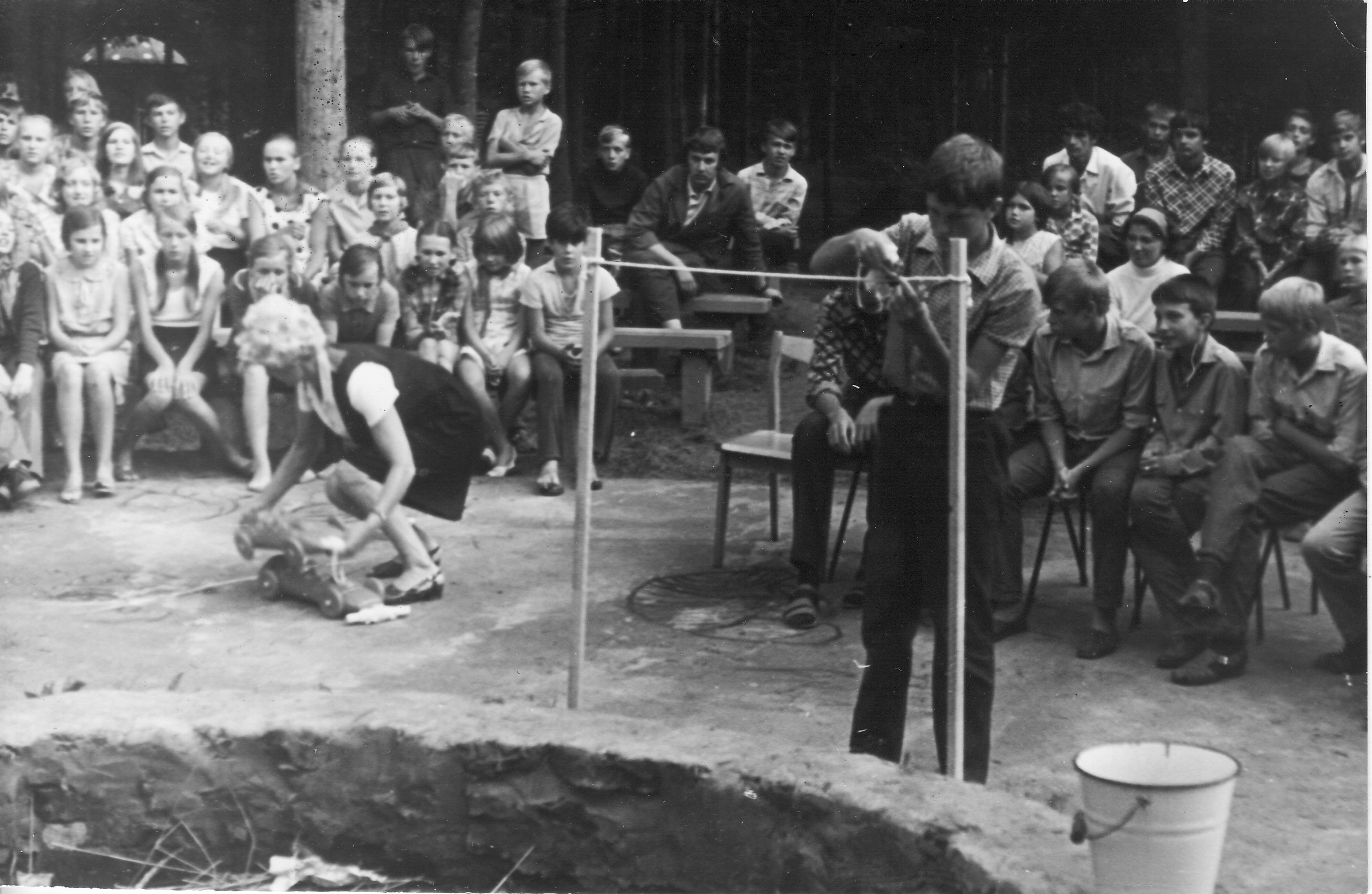 Let-Narva. The Pionier camp in the city is for them. V. Nikolayev-Tereshkov OPC-13.