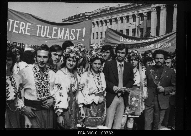 Participants from the days of the Estonian Soviet literature and art in the Ukrainian Soviet Union miting in Kiev.