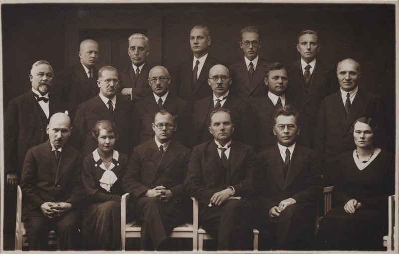 Noor-Eesti Kirjastuse juhatus, nõukogu ja äripersonal sügisel 1933