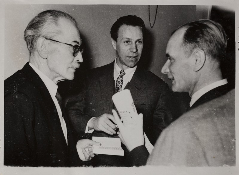 Kirjanike Liidu IV kongressi ajal. Friedebert Tuglas, Felix Kauba, Paul Rummo