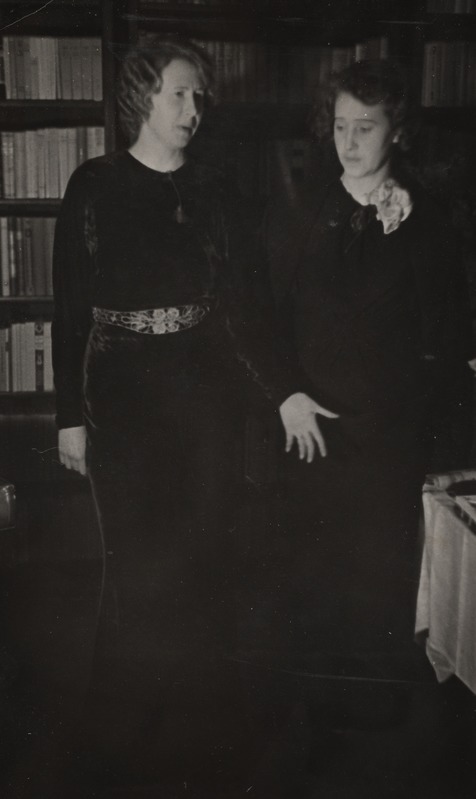 Selma Kurvits ja Elo Tuglas 2. III 1936