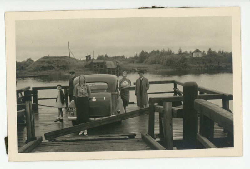 Pljussa jõel, suvel 1937