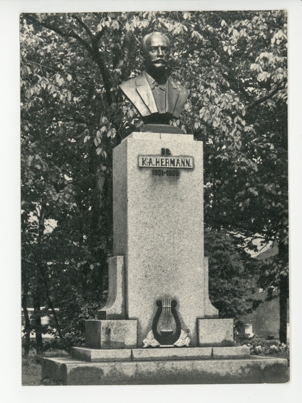 Põltsamaa, Karl August Hermanni monument