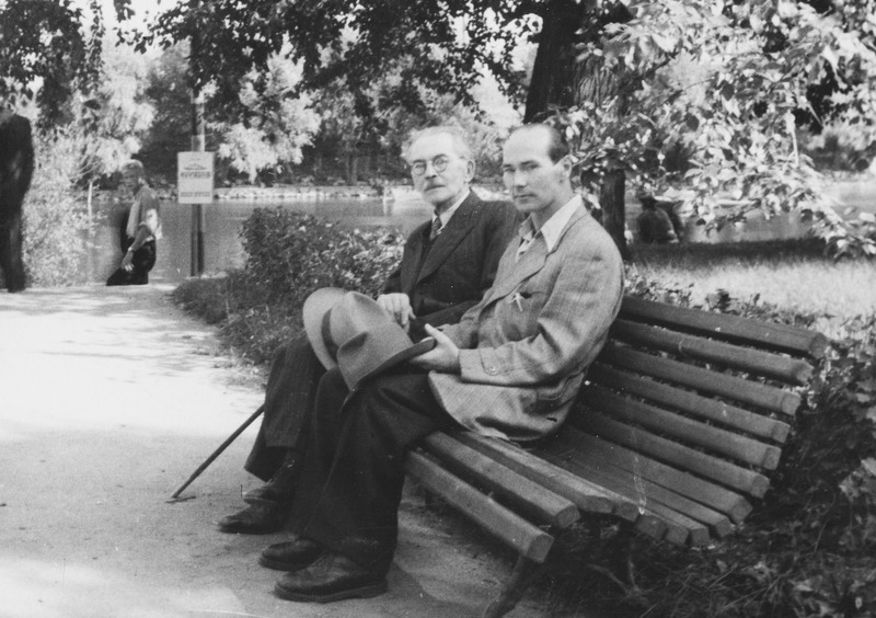 Friedebert Tuglas Tartus koos Aleksander Kabraliga, 08.1955