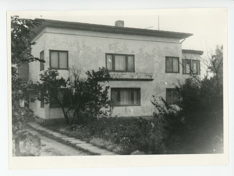 Maja Viljandis Jakobsoni 55, kus Friedebert Tuglas elas 1944 kevadel