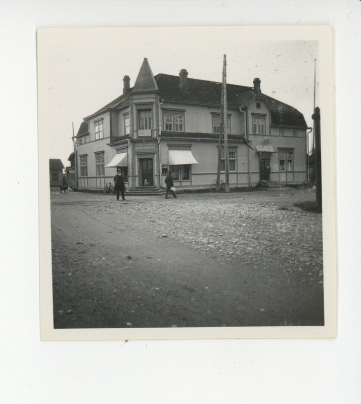 "Matkajain koti" Suonijoel, kus ööbiti teisel korrusel, 1931