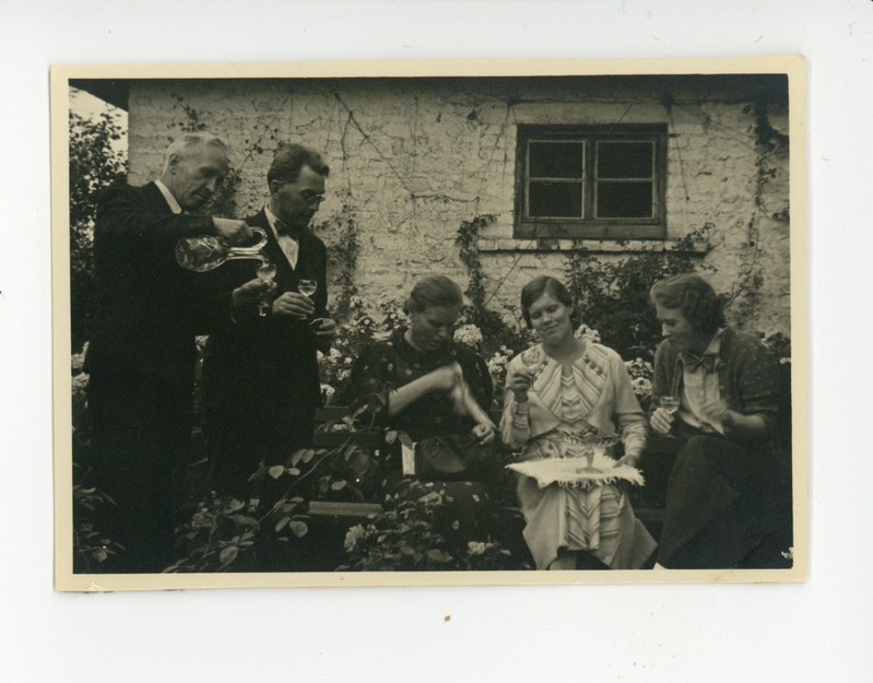 Tuglased Kohtlas külas, sügis 1936