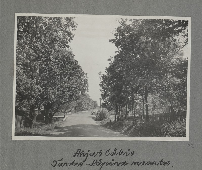 Ahjat läbiv Tartu-Räpina maantee