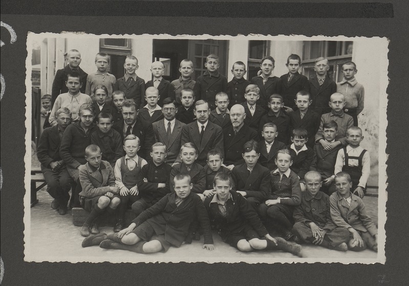Tartu Linna 15. Algkooli viienda klassi õpilased 1936. aastal