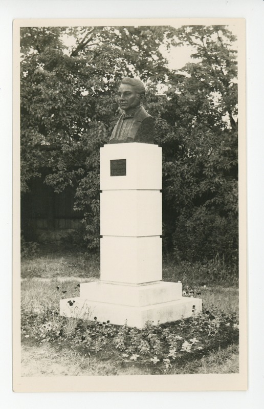 Carl Abraham Hunniuse monument