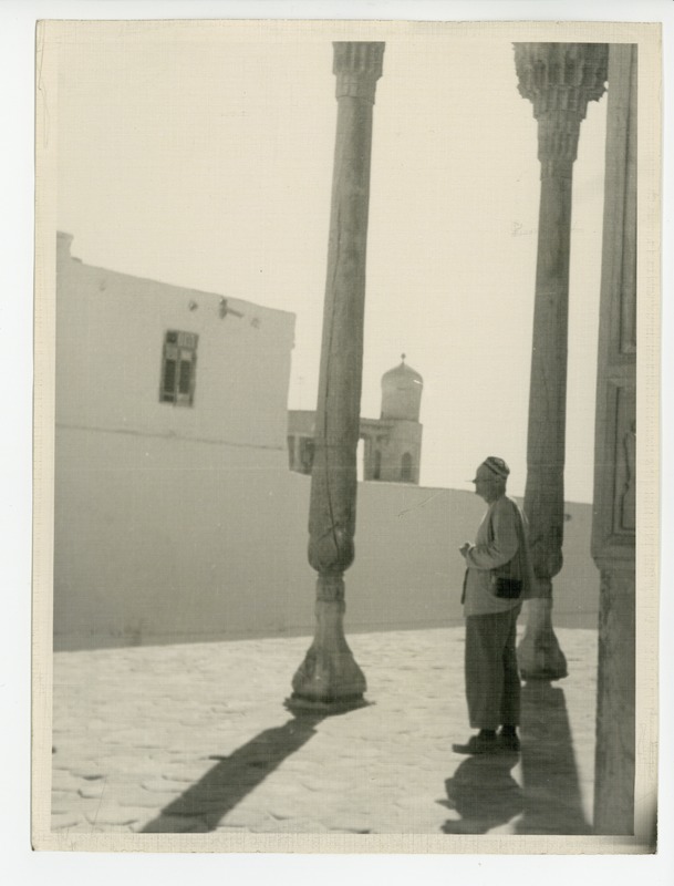 Kindluse õuel Buhhaaras, 1960