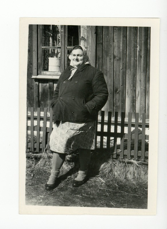 Alma Kroon Saaresillalt Friedebert Tuglase toaakna all, 1966