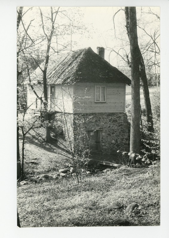 Võru rajoon, Kasaritsa Puiga veskitalu onn, kus 1921 ja 1922 aastal töötas Friedebert Tuglas