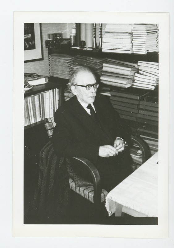 Friedebert Tuglas tugitoolis