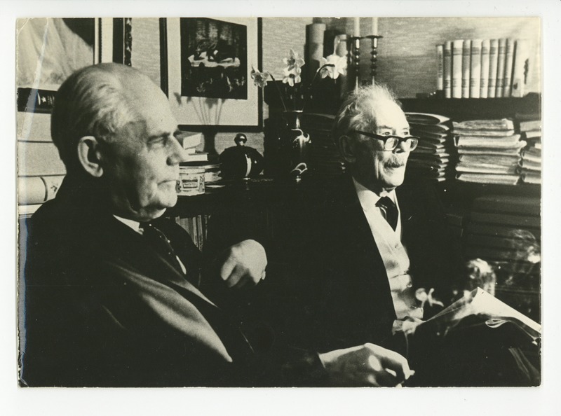 Hans Kruus ja Friedebert Tuglas juubelisünnipäeval
