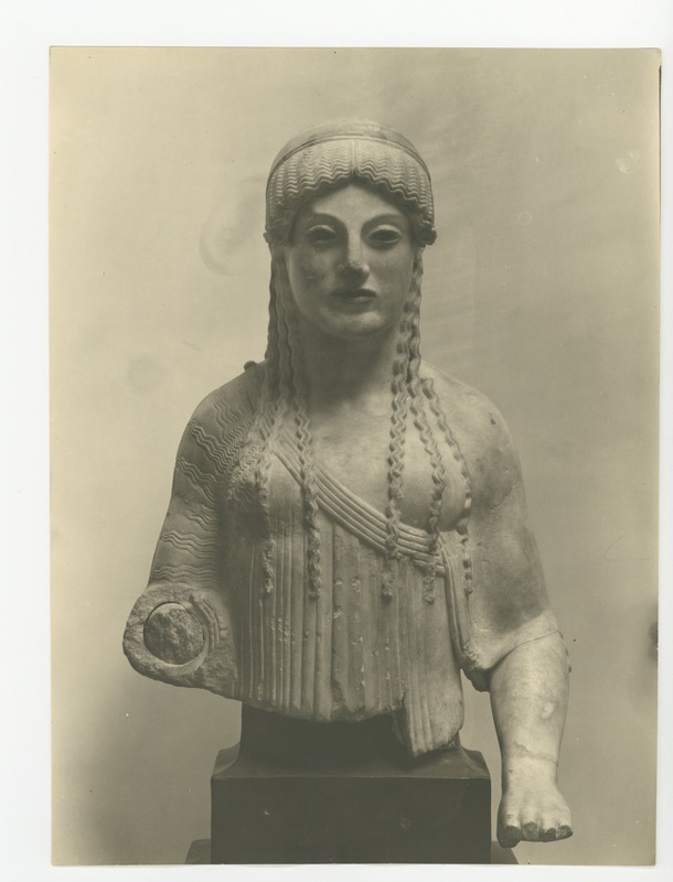 Kore skulptuur, Ateena Akropoli Muuseumis