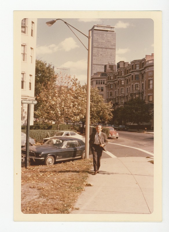 Paul Reets Bostoni tänaval Charlesgate East lähedal, 1973