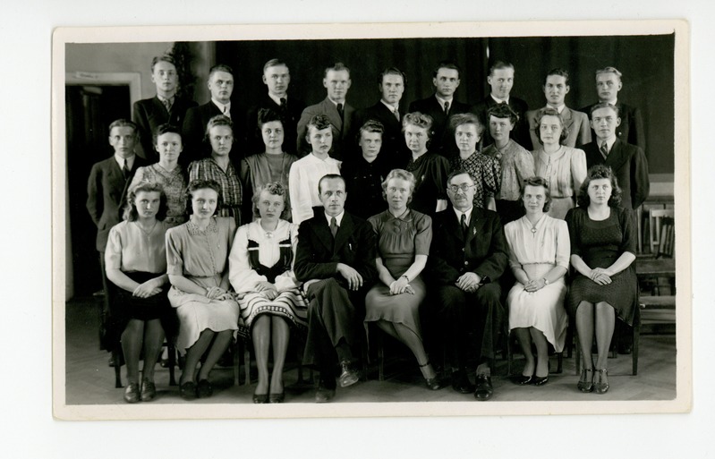Nõmme Gümnaasiumis, 1943