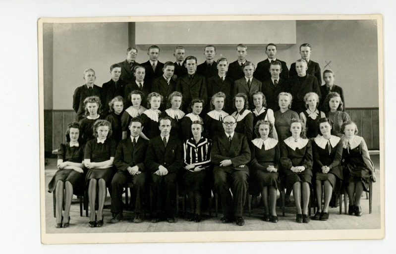Nõmme Gümnaasiumis, 1941