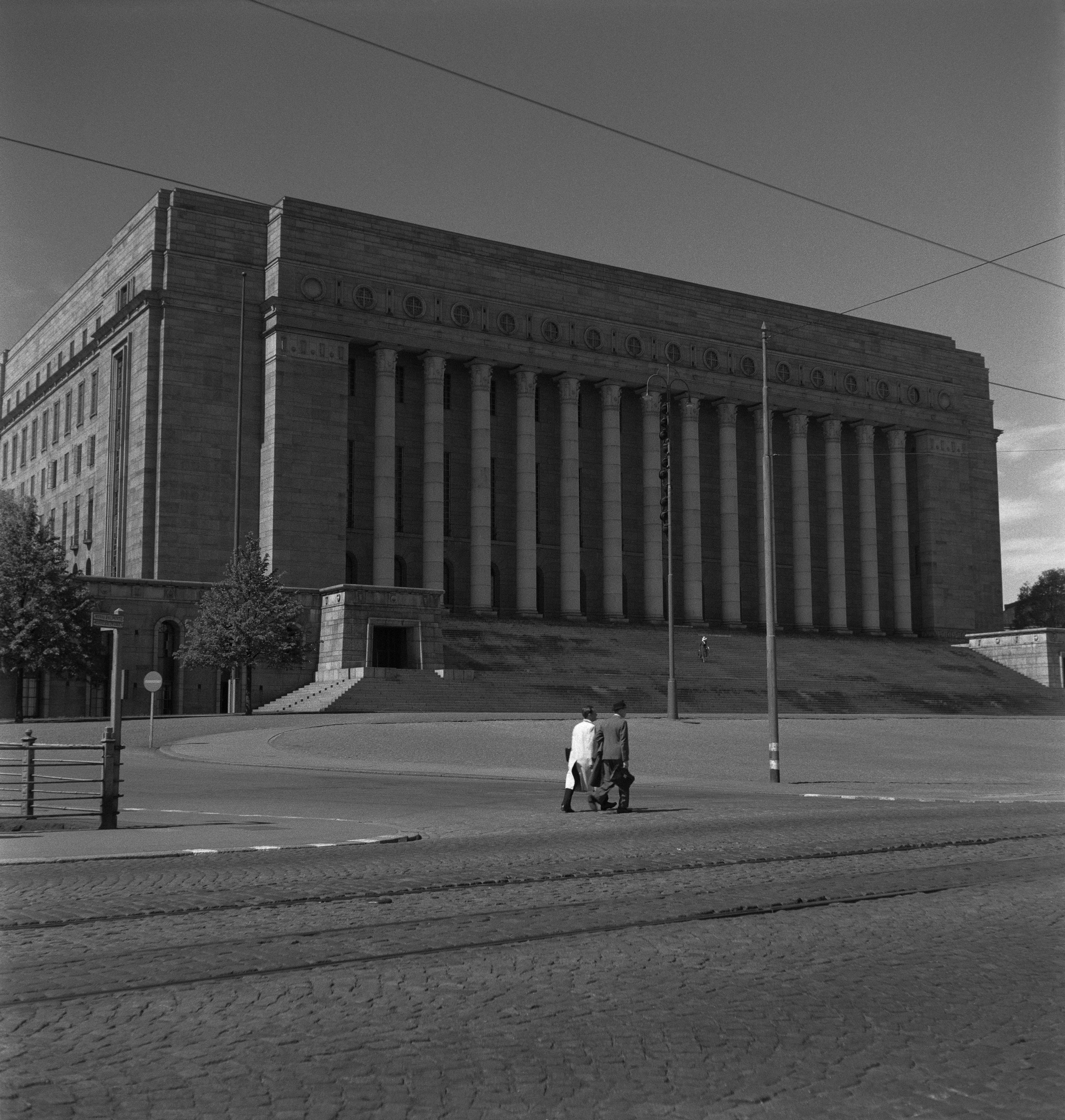 The Parliament House of Finland, 1945 (29229262650) - The Parliament House of Finland.Photo: Ruth Träskman/Yle.
The House of Representatives in 1945.
Do you know something about this picture? Please leave a comment or contact us by e-mail: flickr@yle.fi Read more about Yle, the Finnish Broadcasting Company: http://yle.fi/life park Fler skatter från Yles archive: http://svenska.yle.fi/arkivet More about Yle, the Finnish Broadcasting Company: http://yle.fi/yleisradio/ About-yle/this-is-yle