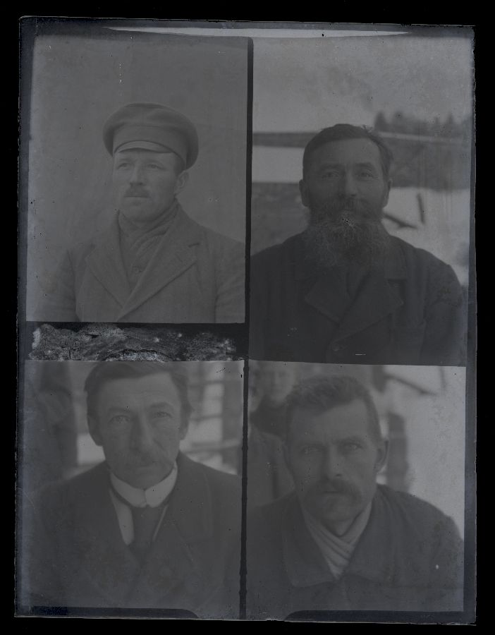 Neli säritust ühel negatiivil, nelja mehe portreed.
